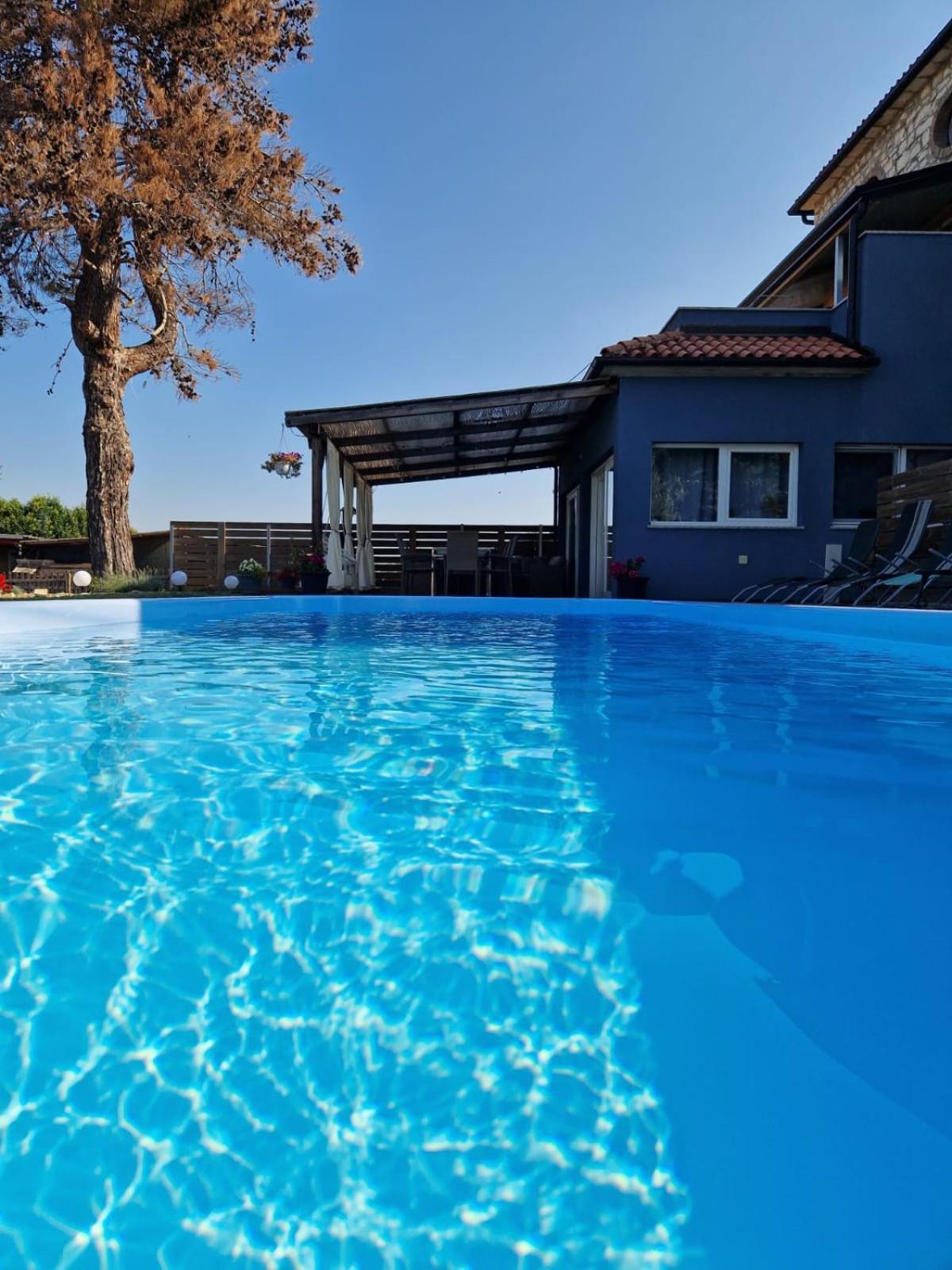 Villa Makale Umag Eksteriør billede